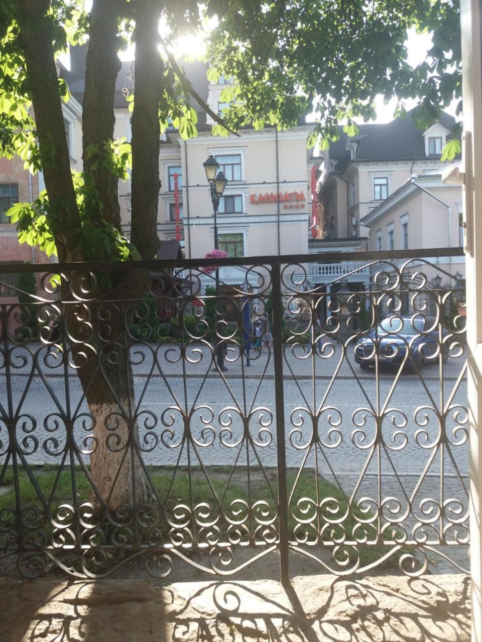 Уютные Апартаменты В Самом Сердце Старого Города Kamianets-Podilsky Extérieur photo